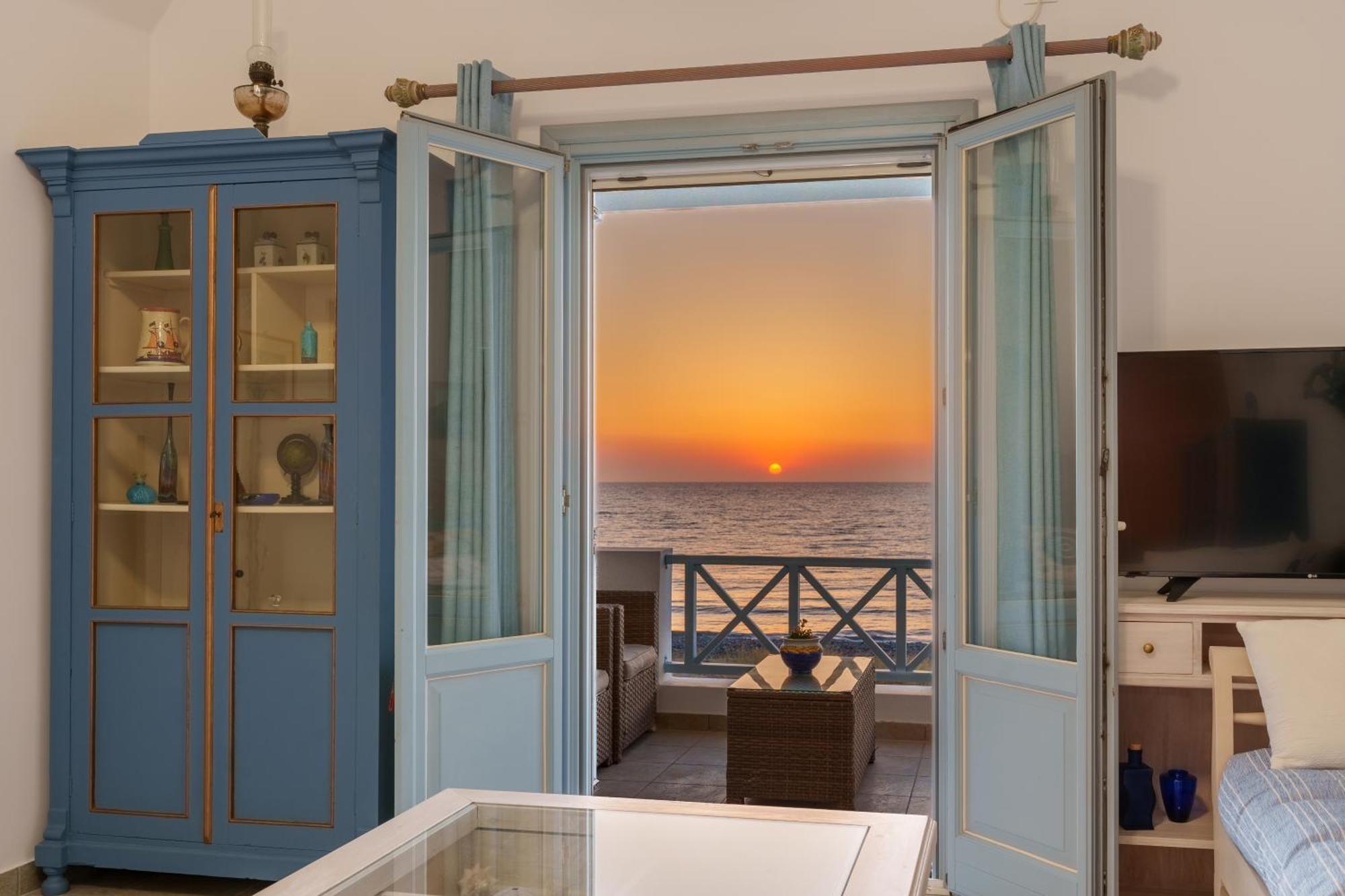 Blue Eyes Beach Villas Monolithos Buitenkant foto